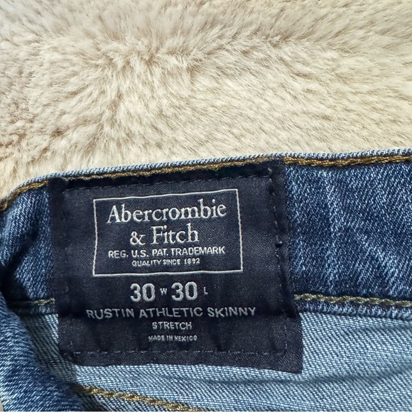 Abercrombie & Fitch Rustin Athletic Skinny stretch jeans. Size 30/30 - Picture 2 of 4